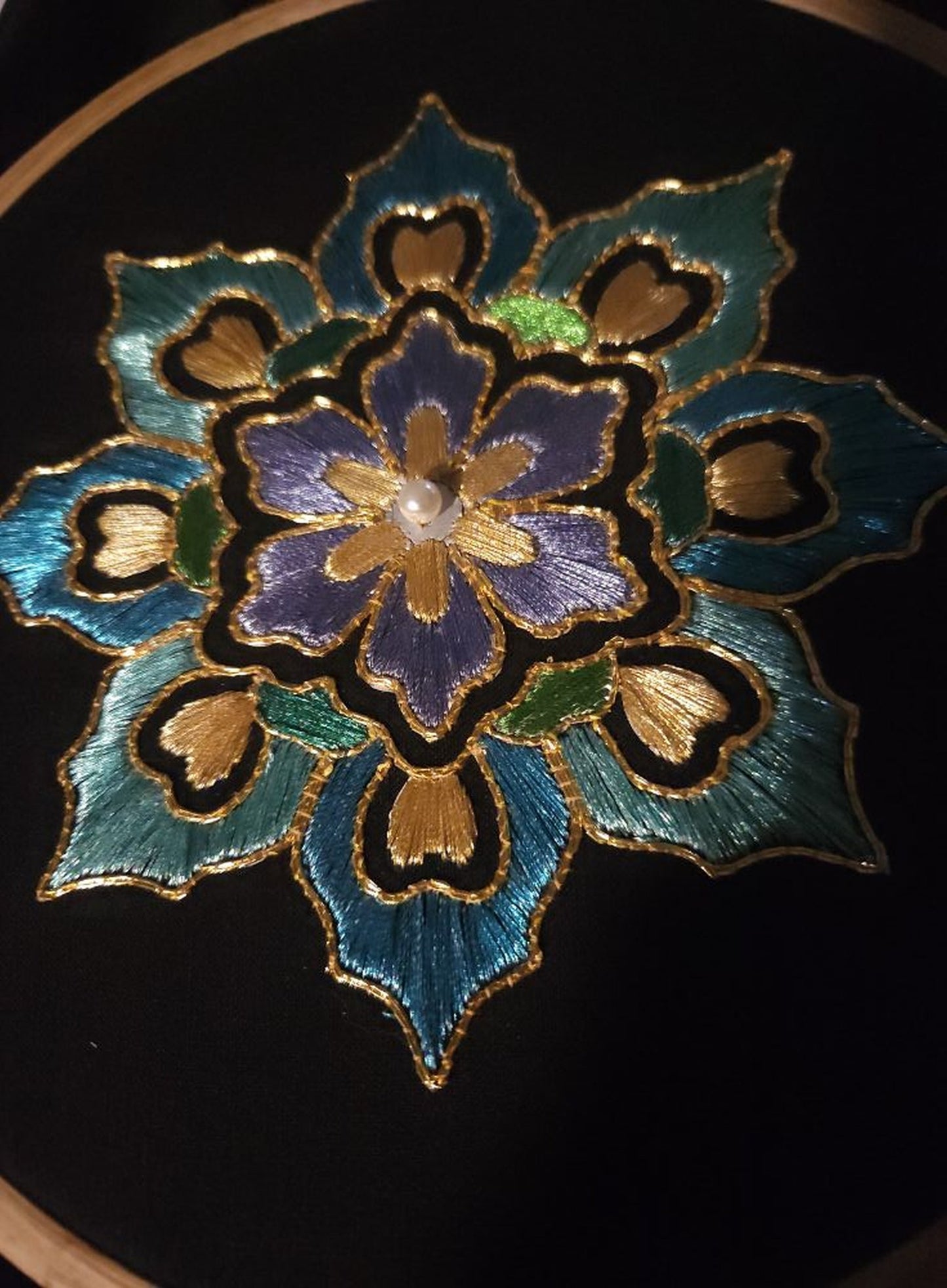 "Damia” Polychrome Silver &amp; Gold Leaf Embroidery Kit