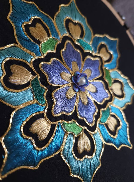 "Damia” Polychrome Silver &amp; Gold Leaf Embroidery Kit