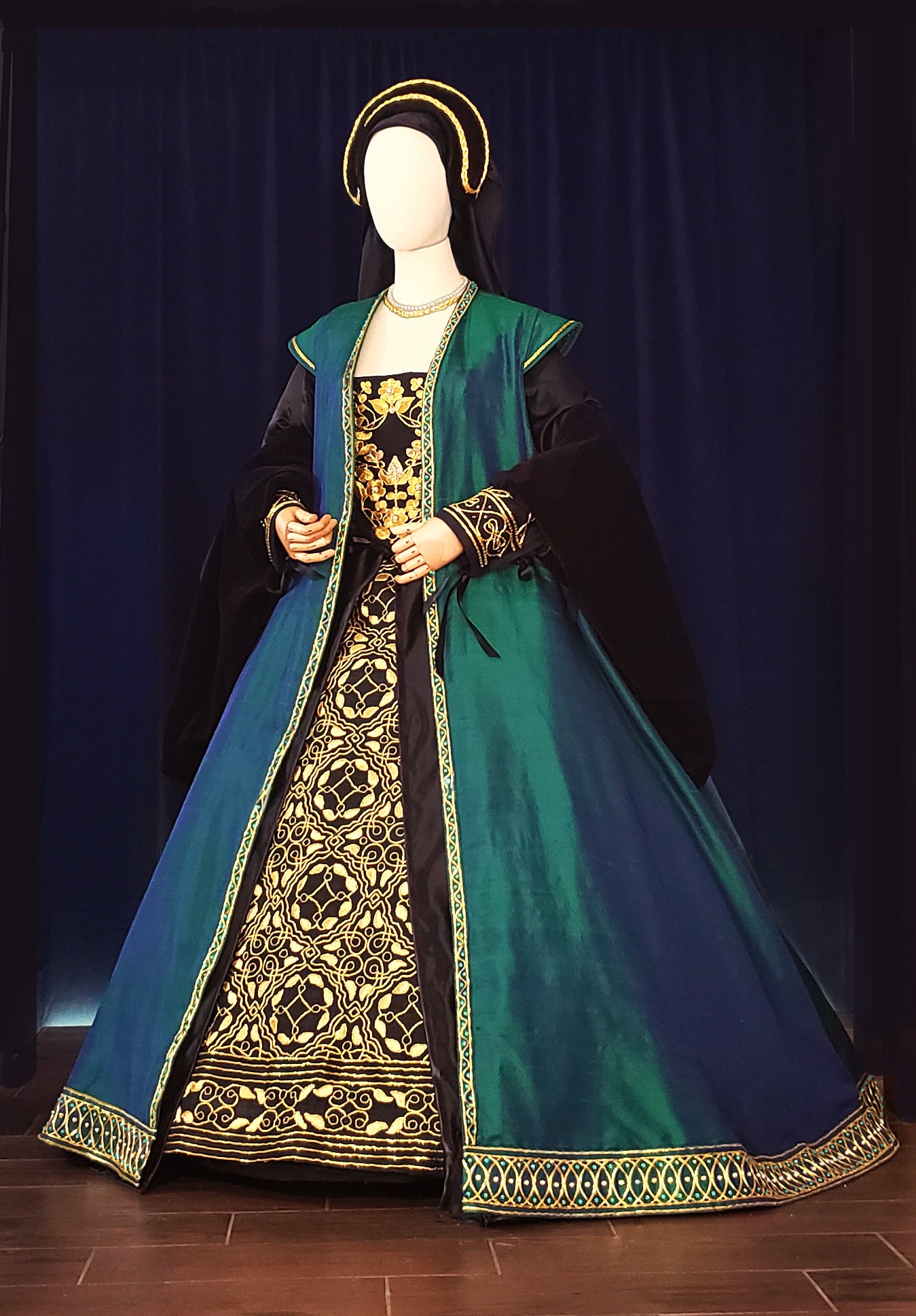 Sewing Pattern PDF for my Peacock Robe