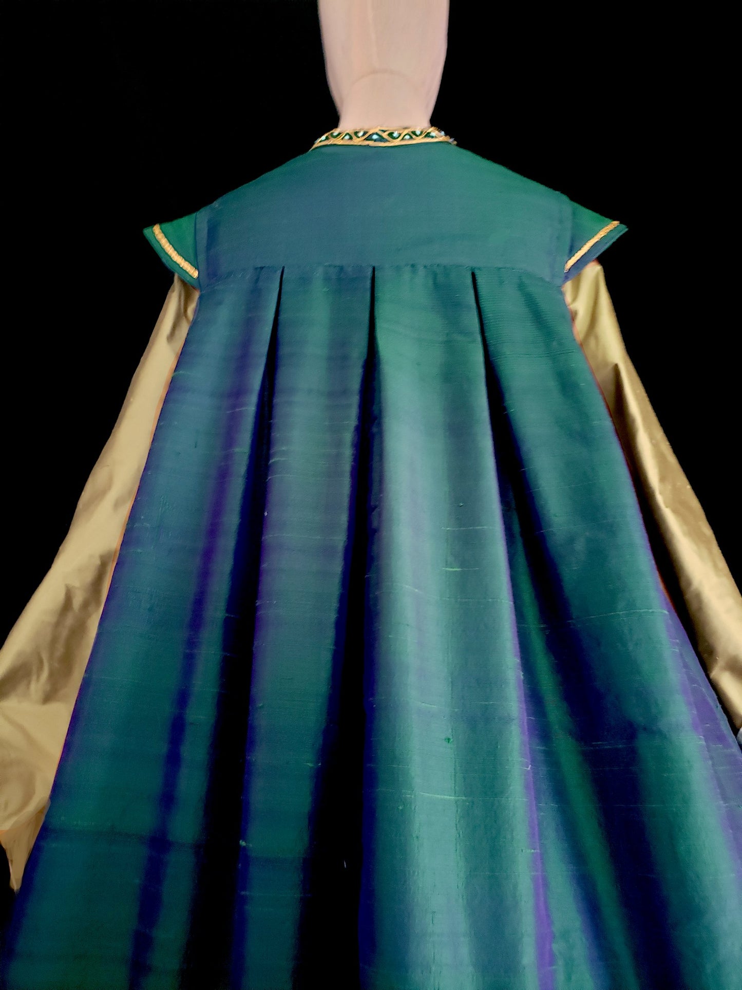 Sewing Pattern PDF for my Peacock Robe